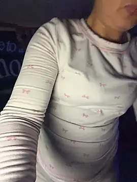 shortywidaphatty online show from November 18, 11:36 am