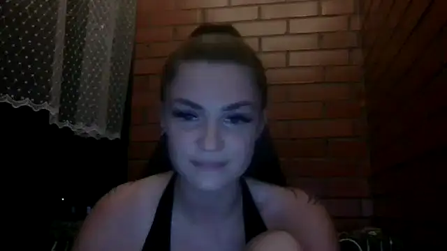 Snapshot of Nalira chatting on August 2, 3:54 pm Nalira online show from August 2, 3:54 pm