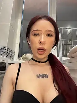 Snapshot of MaryMe__ chatting on February 15, 1:09 pm MaryMe online show from February 15, 1:09 pm