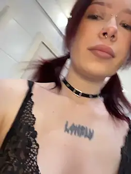 Snapshot of MaryMe__ chatting on February 21, 5:08 am MaryMe online show from February 21, 5:08 am