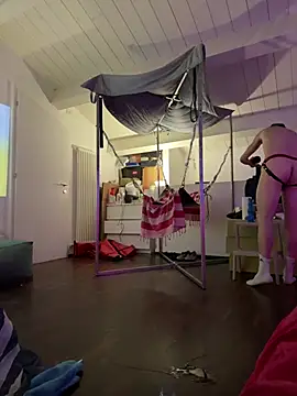 Malcom2f online show from April 22, 6:49 am