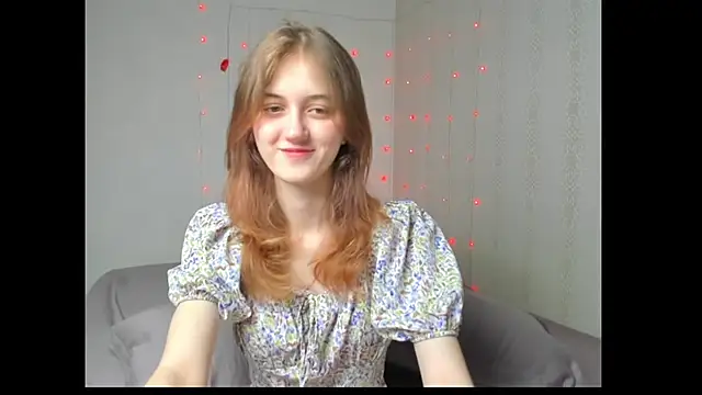 Snapshot of dreamy_pollyyy chatting on April 19, 4:17 pm dreamy pollyyy online show from April 19, 4:17 pm
