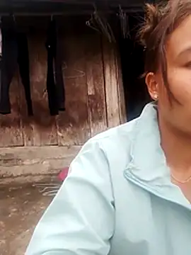 Snapshot of Huyen_x chatting on December 5, 1:47 am Huyen x online show from December 5, 1:47 am