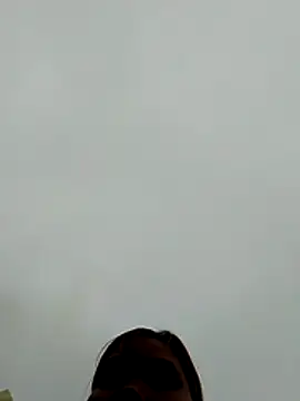 Snapshot of Huyen_x chatting on March 12, 5:57 am Huyen x online show from March 12, 5:57 am