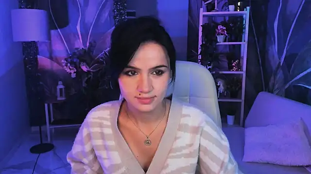 MonicaFarmer online show from September 30, 5:40 pm