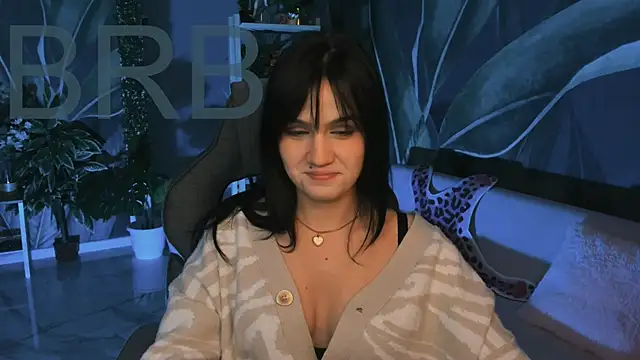 MonicaFarmer online show from October 29, 5:25 pm