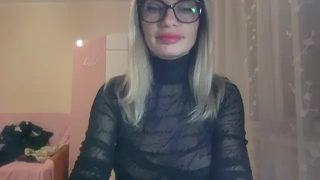 KarelliaStar online show from October 25, 3:51 pm