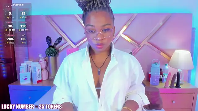 SophieSinclair online show from March 28, 12:49 pm