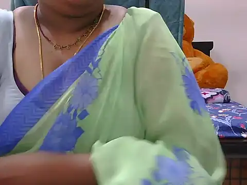 Snapshot of Nisha-telugu chatting on April 29, 7:09 pm Nisha-telugu online show from April 29, 7:09 pm