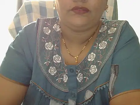 Snapshot of Nisha-telugu chatting on May 7, 7:08 pm Nisha-telugu online show from May 7, 7:08 pm