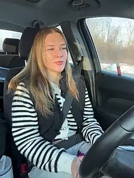 AllesandraLove online show from December 17, 2:12 pm