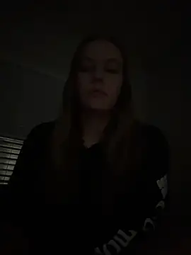 Snapshot of AllesandraLove chatting on February 15, 8:46 am AllesandraLove online show from February 15, 8:46 am