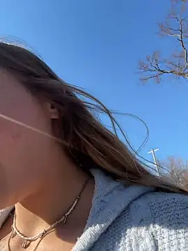 Snapshot of AllesandraLove chatting on February 15, 8:49 pm AllesandraLove online show from February 15, 8:49 pm