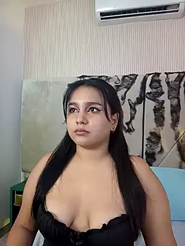 Snapshot of IvannaaVega chatting on October 19, 5:08 am IvannaaVega online show from October 19, 5:08 am