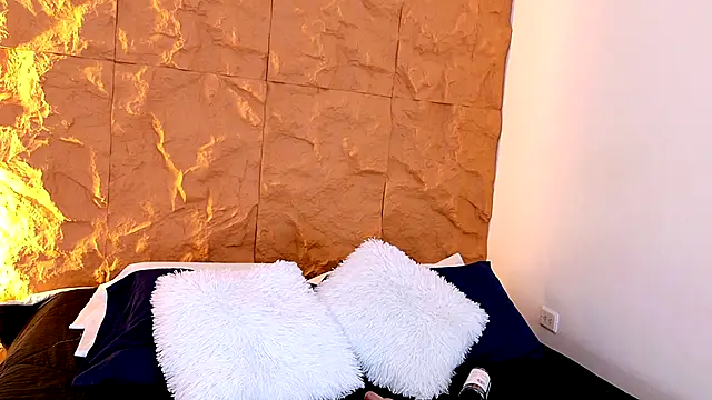 IvannaaVega online show from February 11, 5:23 am