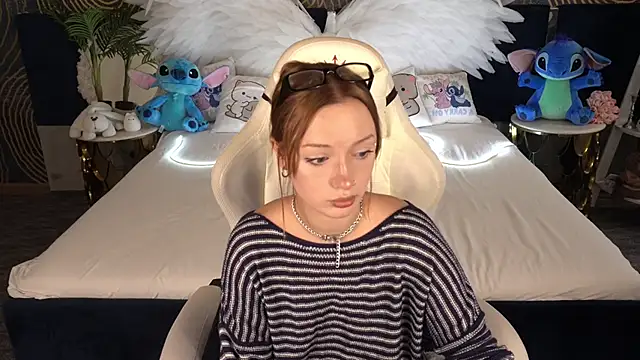 FoxyMayy online show from October 2, 12:45 pm