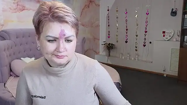 Aria Auroraa online show from September 17, 4:25 am