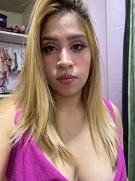 Snapshot of AngelitaSexyCam chatting on May 2, 3:55 am AngelitaSexyCam online show from May 2, 3:55 am