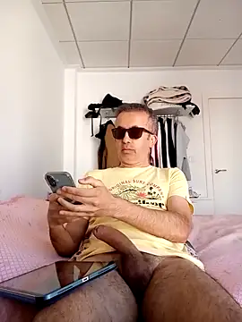 EmilioTaladdro online show from May 11, 8:31 am