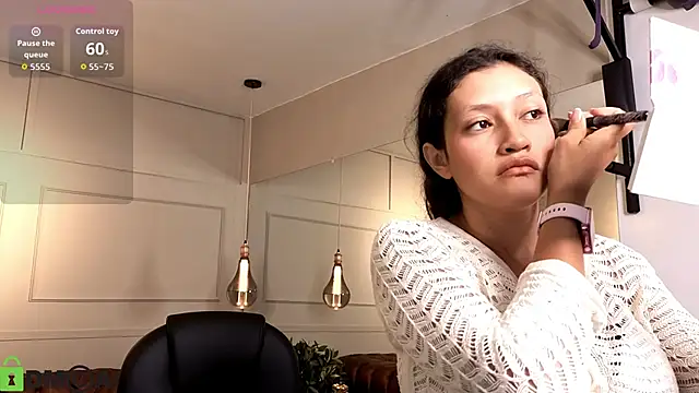 Snapshot of ArielBlossom___ chatting on October 9, 11:08 am ArielBlossom online show from October 9, 11:08 am