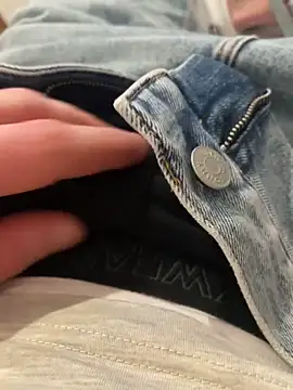 Milike 93 online show from February 22, 11:47 pm