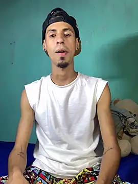 Snapshot of Alexx_1214 chatting on September 19, 2:35 am Alexx 1214 online show from September 19, 2:35 am