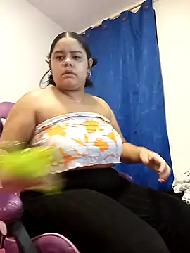 Snapshot of Anabelle_00_ chatting on October 17, 3:10 am Anabelle 00 online show from October 17, 3:10 am