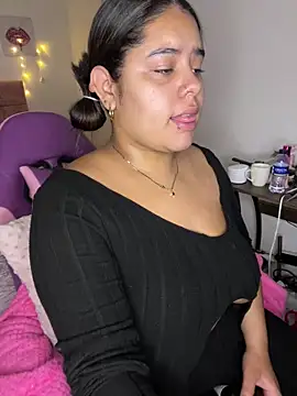 Anabelle 00  online show from April 2, 3:04 am