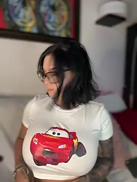 GabyMejiaa online show from December 3, 1:13 am