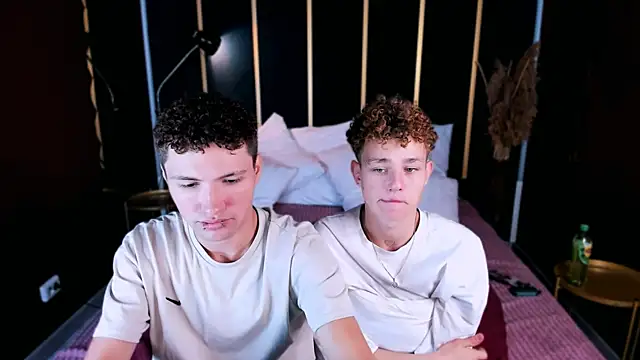 Snapshot of JonnyDarka chatting on October 8, 11:08 am JonnyDarka online show from October 8, 11:08 am