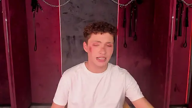 Snapshot of JonnyDarka chatting on October 19, 9:37 pm JonnyDarka online show from October 19, 9:37 pm