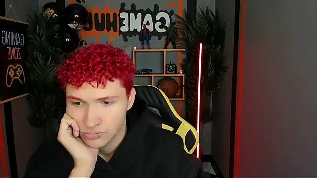 Snapshot of JonnyDarka chatting on November 3, 10:16 am JonnyDarka online show from November 3, 10:16 am