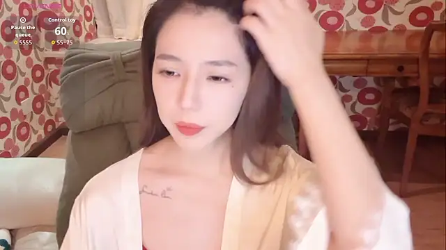 miss-lin online show from December 5, 1:20 pm