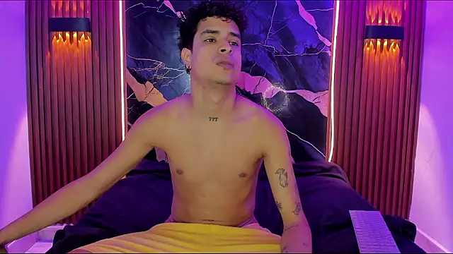 Lucky boys  X online show from April 13, 3:17 pm