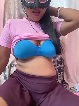 hottylizaa online show from September 25, 9:35 am