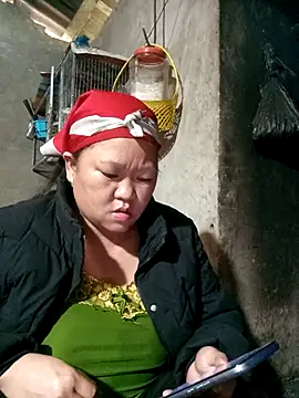 riso-00 online show from January 8, 1:52 am