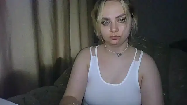 Snapshot of Oryneli chatting on July 16, 9:26 am Oryneli online show from July 16, 9:26 am