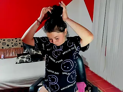 Soffy Skye online show from November 7, 4:12 am