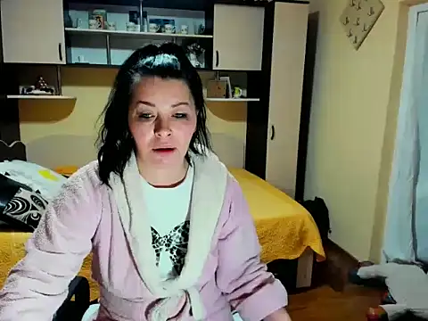 Soffy Skye online show from February 23, 4:54 am