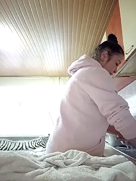 Soffy Skye online show from February 28, 7:31 am