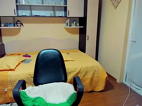 Soffy Skye online show from April 4, 2:32 am