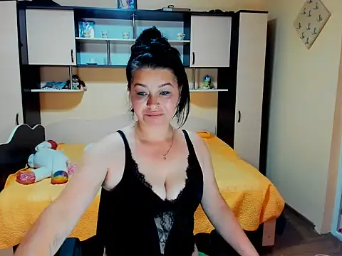Soffy Skye online show from June 18, 7:08 am
