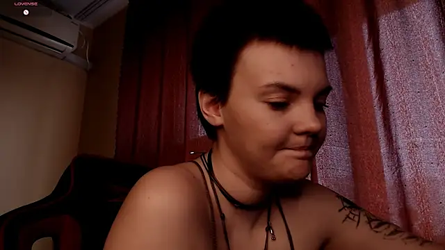 KrisNeal online show from April 8, 9:20 am