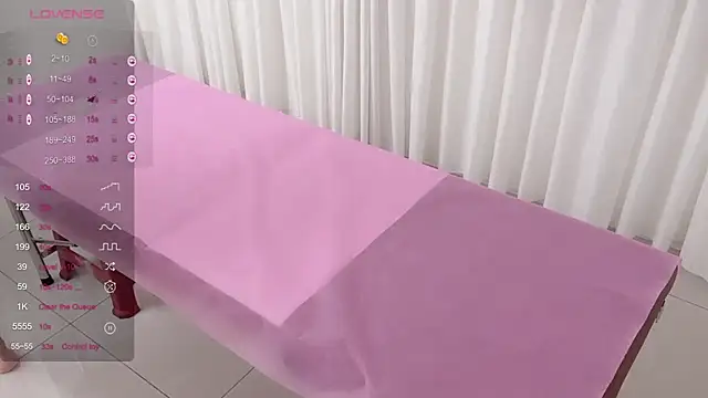 Snapshot of piffydream chatting on November 4, 10:36 am piffydream online show from November 4, 10:36 am