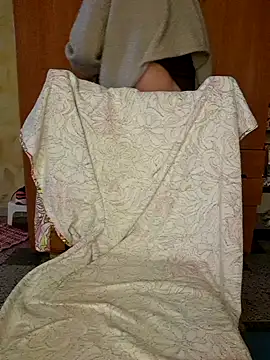 Snapshot of Miciaincalor chatting on October 1, 4:13 pm Miciaincalor online show from October 1, 4:13 pm