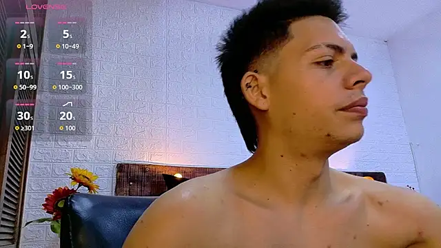 JhosuaVega online show from November 26, 4:02 am