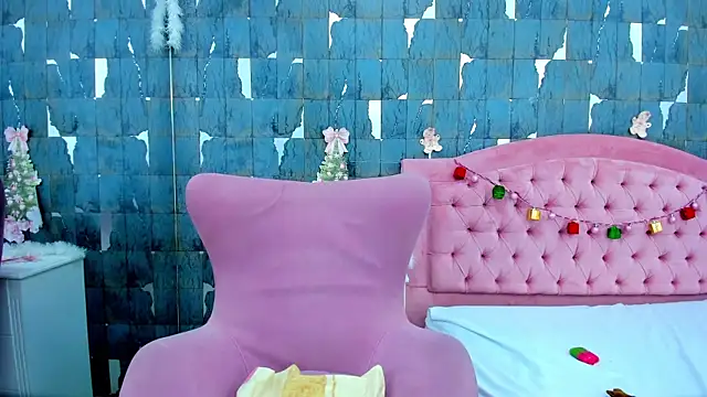 EvelynBun online show from December 16, 9:53 pm