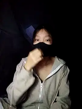 Snapshot of Phuoc_xx chatting on January 7, 1:57 pm Phuoc xx online show from January 7, 1:57 pm