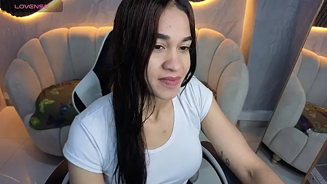Snapshot of Maia_Tx chatting on September 29, 12:43 pm Maia Tx online show from September 29, 12:43 pm