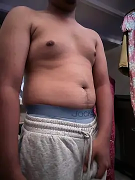 Snapshot of engineerboy14 chatting on March 5, 9:49 am engineerboy14 online show from March 5, 9:49 am